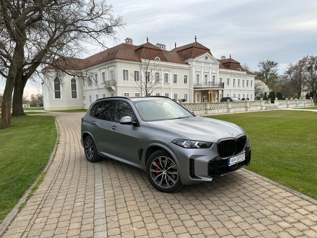 BMW X5 - neodolateľná elegancia pre náročných