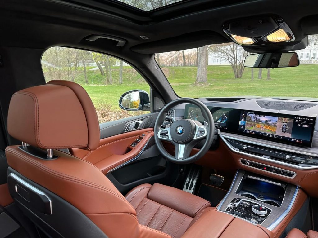 BMW X5 - neodolateľná elegancia pre náročných