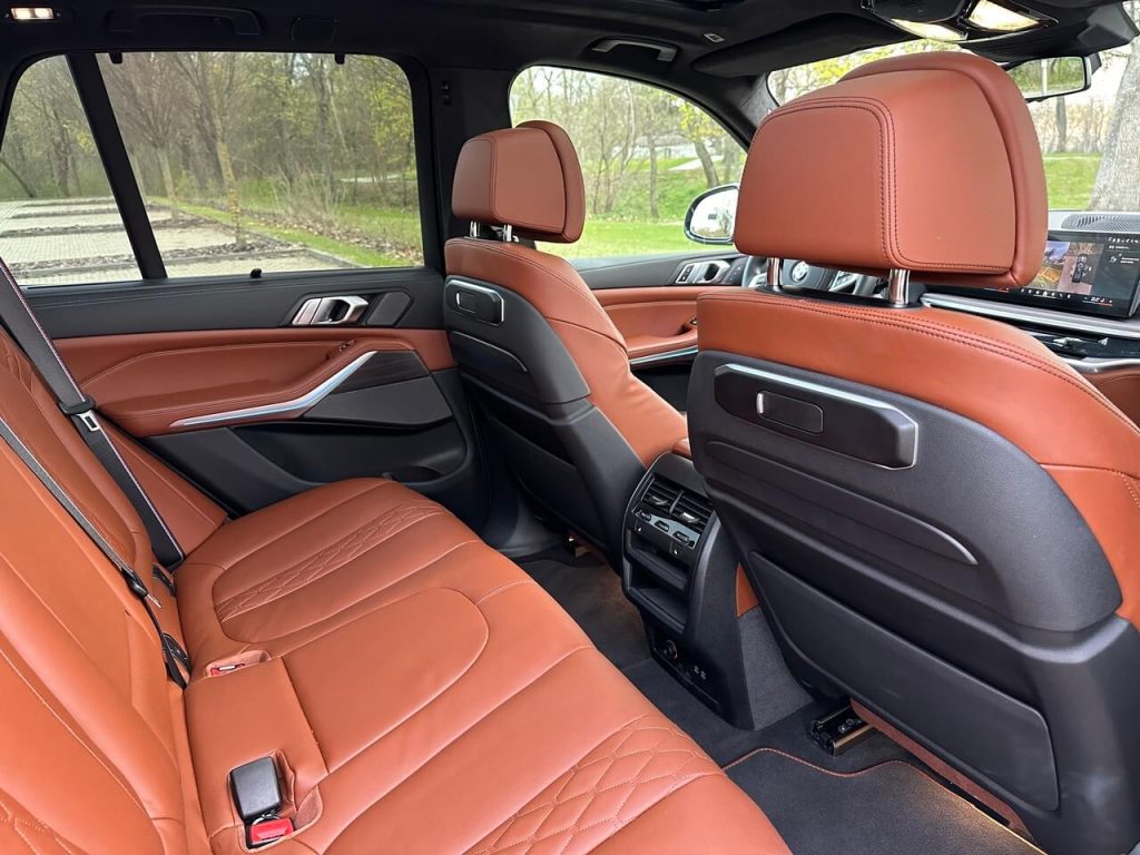 BMW X5 - neodolateľná elegancia pre náročných
