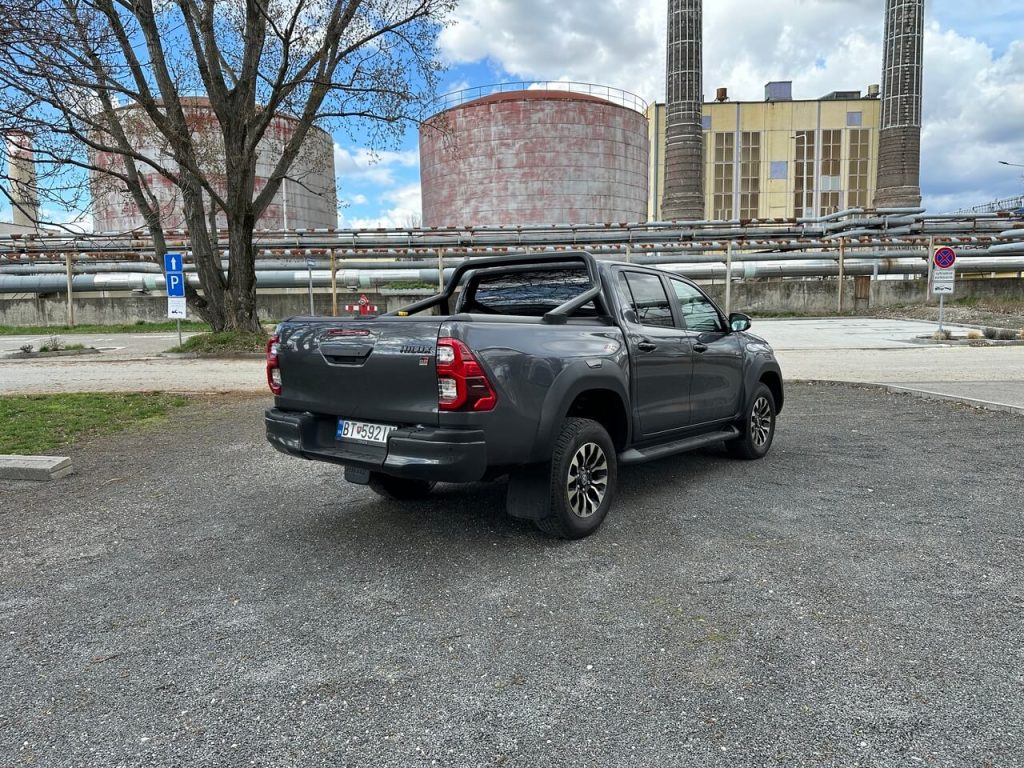 Toyota Hilux - inšpirovaná Dakarom, stvorená pre dobrodružstvo