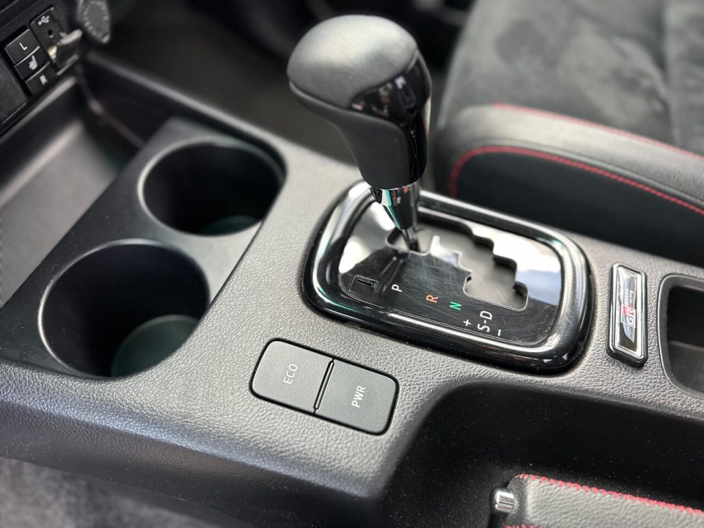 Toyota Hilux - inšpirovaná Dakarom, stvorená pre dobrodružstvo