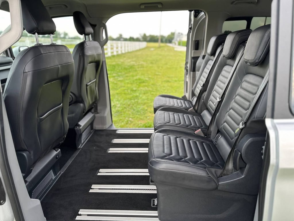 FORD Tourneo Custom - viac variability a komfortu