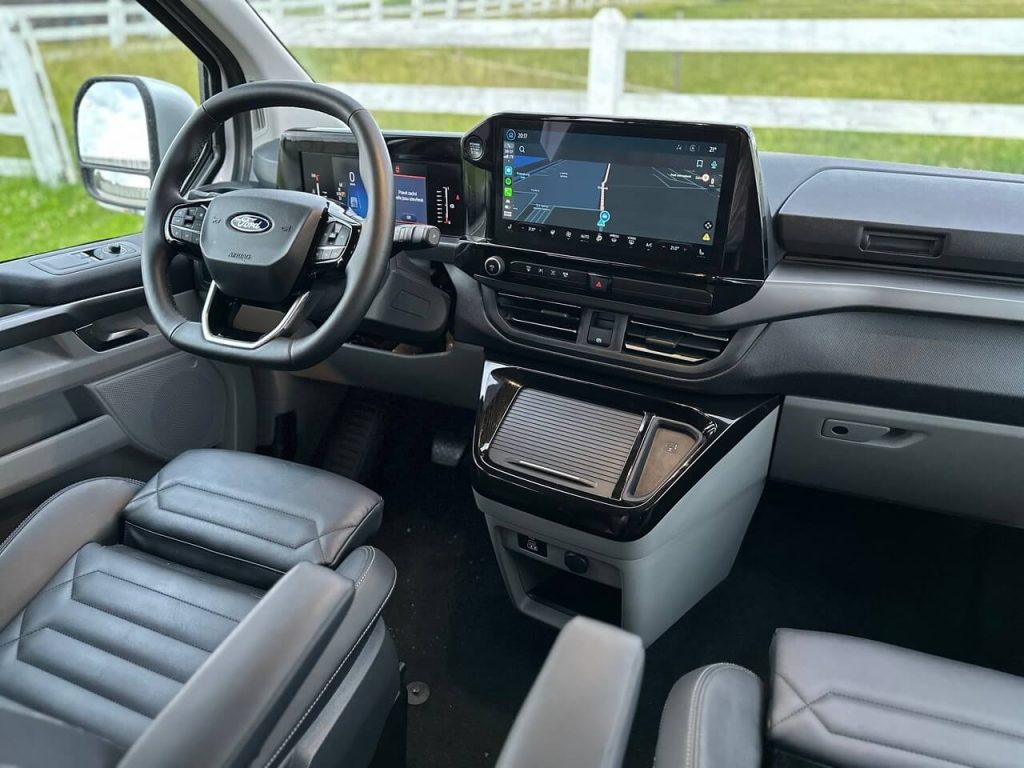 FORD Tourneo Custom - viac variability a komfortu