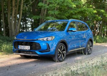 MG ZS Hybrid+ – hybrid pre pokojné hlavy