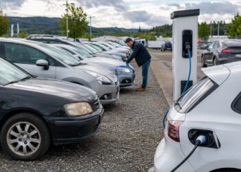 Slovenský trh áut sa mení – elektromobily aj čínske značky rastú